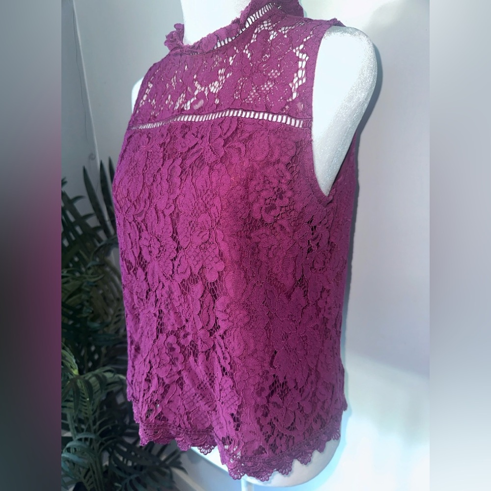 Jack by BB Dakota Maroon Lace Elegant Sleeveless Top Size S - Picture 2 of 7
